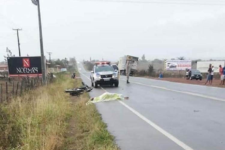 Acidente com motocicleta deixa um morto e um ferido na Rota do Sertão, em Glória (SE)