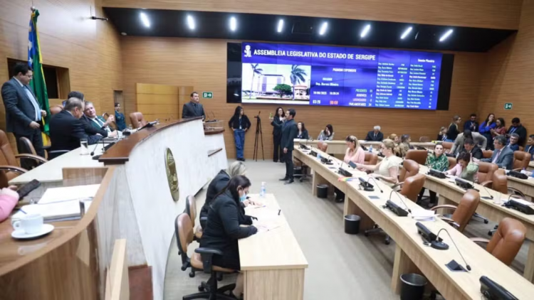 Alese aprova projeto de lei para incentivo a auditores fiscais de Sergipe