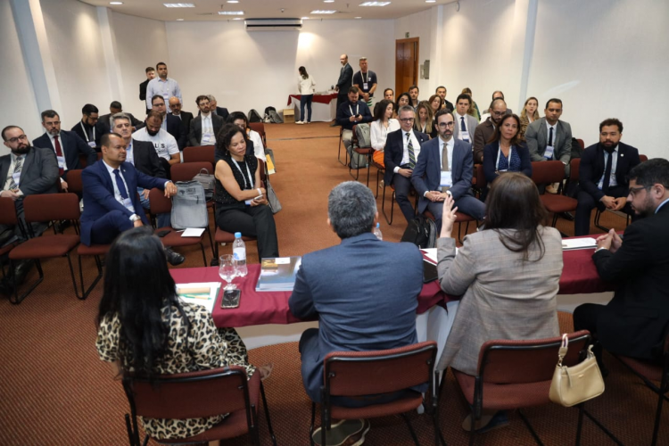 Deputados e servidores da ALESE participam da 28ª Conferência Nacional da UNALE