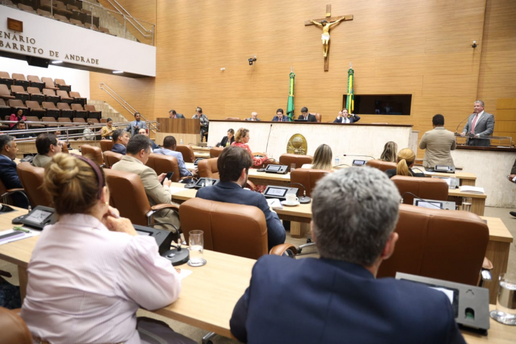 Deputados aprovam Títulos de Cidadania na última votação do semestre