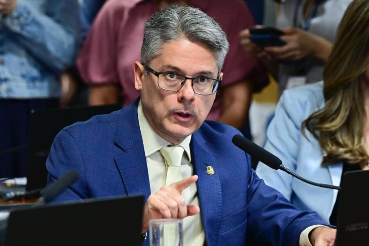 Senador Alessandro defende isenção do Imposto de Renda e taxação de grandes fortunas: “um passo consistente para um Brasil mais justo”