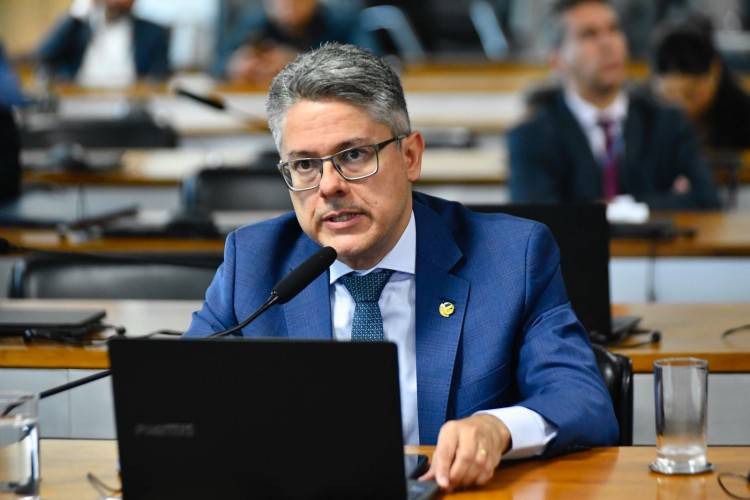 Senador Alessandro apoia CPMI do INSS para investigar fraudes: “Roubar aposentado é crueldade”