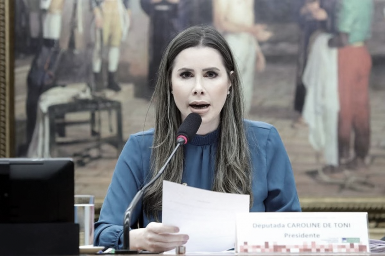 Bolsonaristas falam em “censura” e ameaçam obstruir PL da Adultização