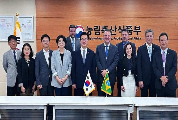 Na Coreia do Sul, Rogério Carvalho participa de discussões sobre o mercado de carnes