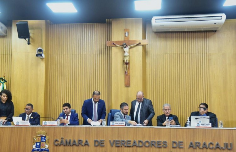 PL que cria três secretarias municipais é aprovado por vereadores de Aracaju