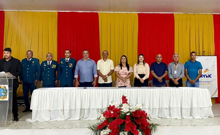 Câmara de Pacatuba encerra o semestre homenageando destaques da sociedade