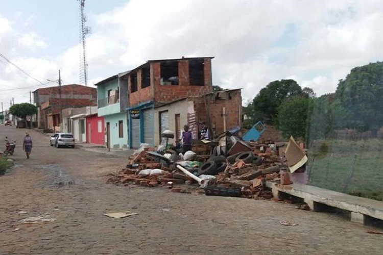 Fortes chuvas de granizo causam destruição no interior sergipano