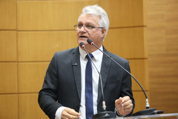 Chico do Correio destaca chegada de água à assentamento em Itaporanga