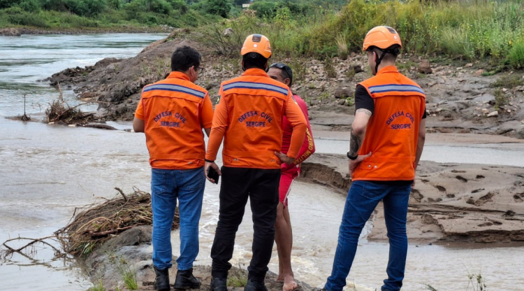 Governo do Estado monitora e auxilia municípios afetados pelas chuvas das últimas horas