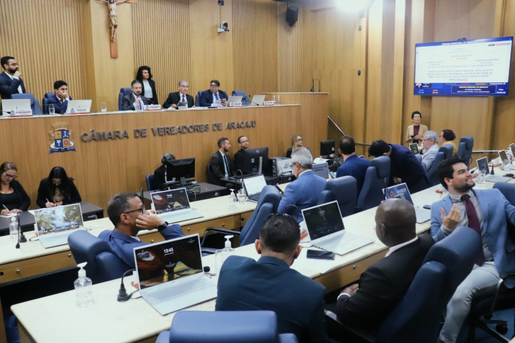 Câmara de Aracaju instala duas CPIs para investigar recursos da SMTT e do Natal Iluminado