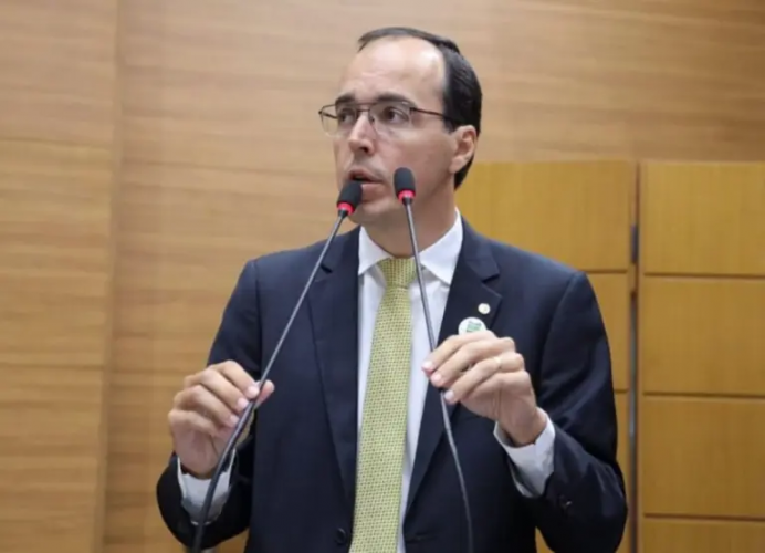 Georgeo Passos quer CNH gratuita para alunos do ensino médio da rede pública estadual