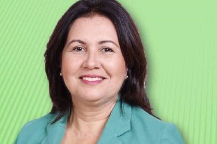 Prefeita Elizabeth lidera intenções de votos em Gararu