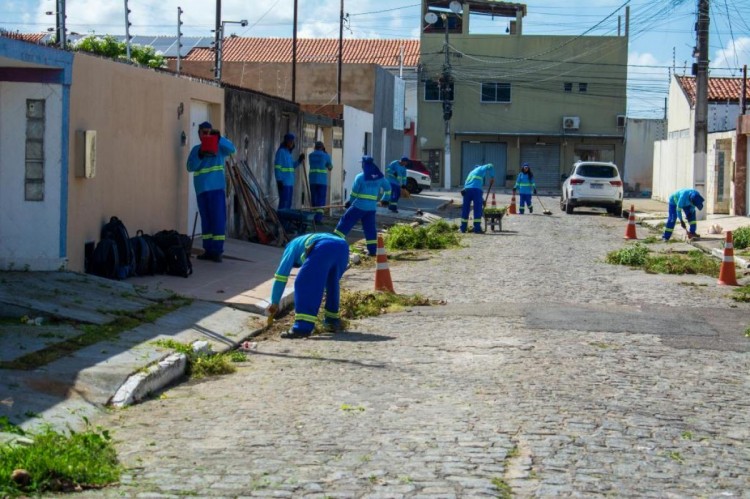 Emília Corrêa afirma que Renova não tem capacidade para atuar em Aracaju