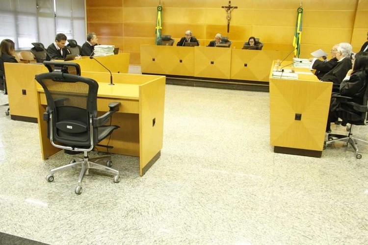 TCE entrega à Justiça Eleitoral relação de gestores que tiveram contas rejeitadas