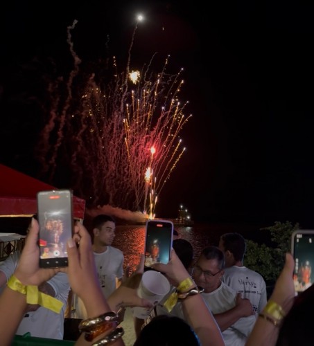 Gararu entra para história ao comemorar Réveillon com fogos sem estampidos