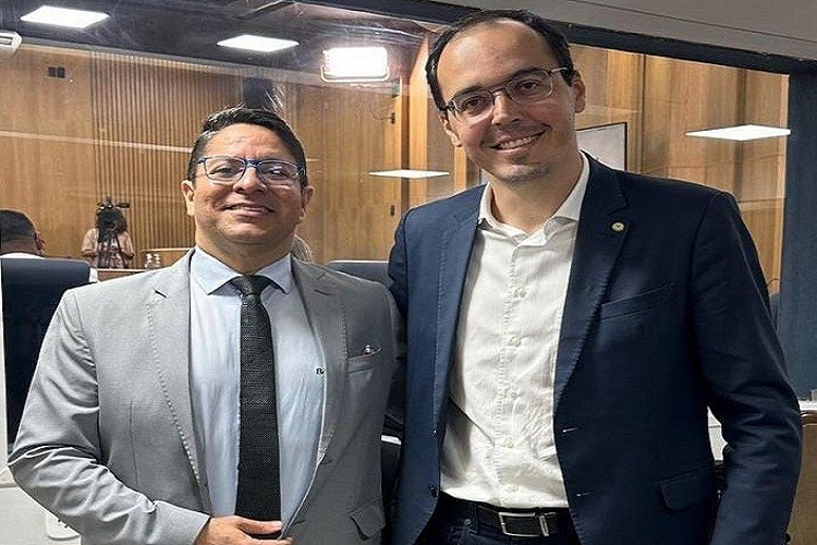 Oposição desarticulada faz Ricardo e Georgeo se desenharem como chapa alternativa