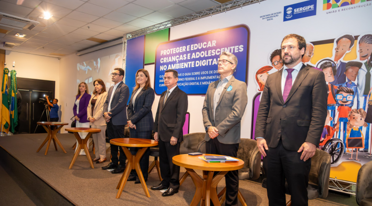 Seasic fortalece políticas de proteção à infância em seminário sobre uso de telas