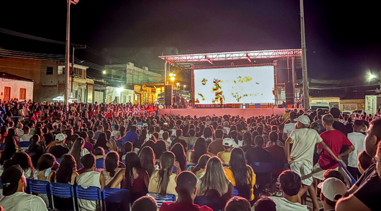 Governo de Sergipe lança projeto Cinema na Praça com estreia em Poço Redondo