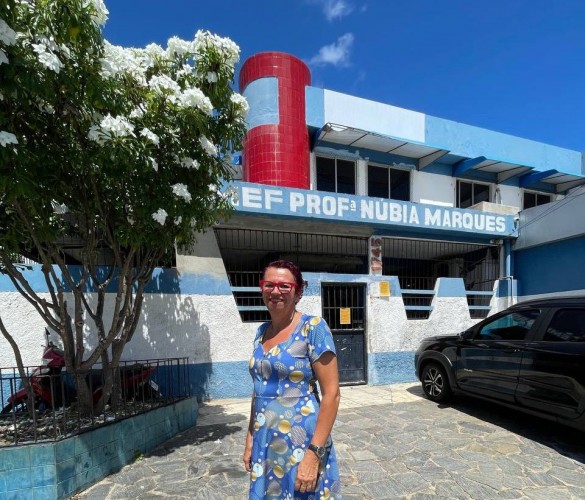 Professora Sonia Meire visita escolas da rede municipal