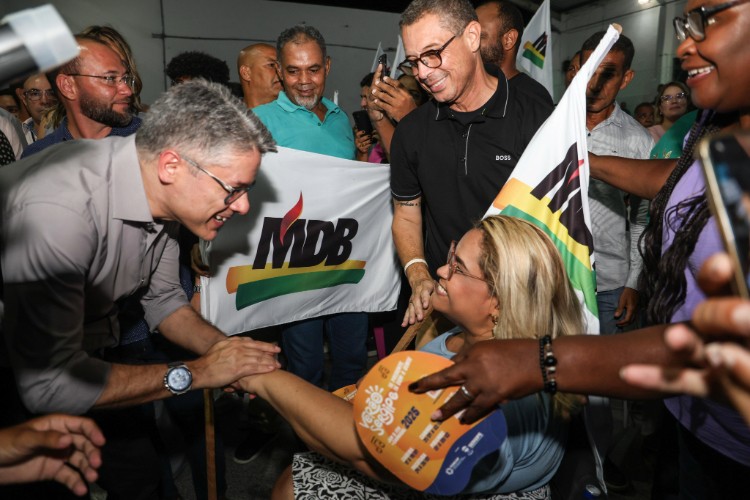 Senador Alessandro mostra força política ao filiar Samuel Carvalho ao MDB