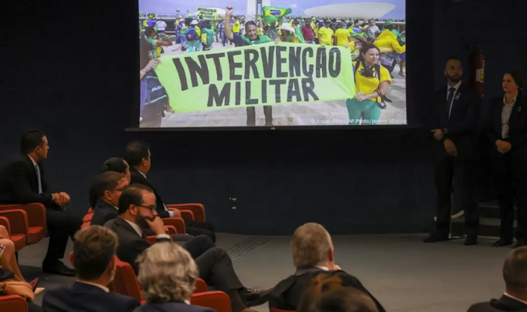 Por unanimidade, STF torna réus mais 6 denunciados por trama golpista