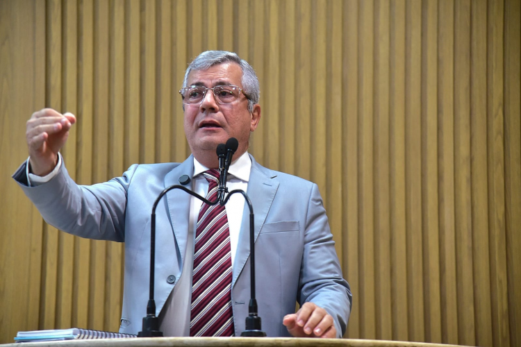 Iran Barbosa exige ações do poder público para combater emergências climáticas e alagamentos