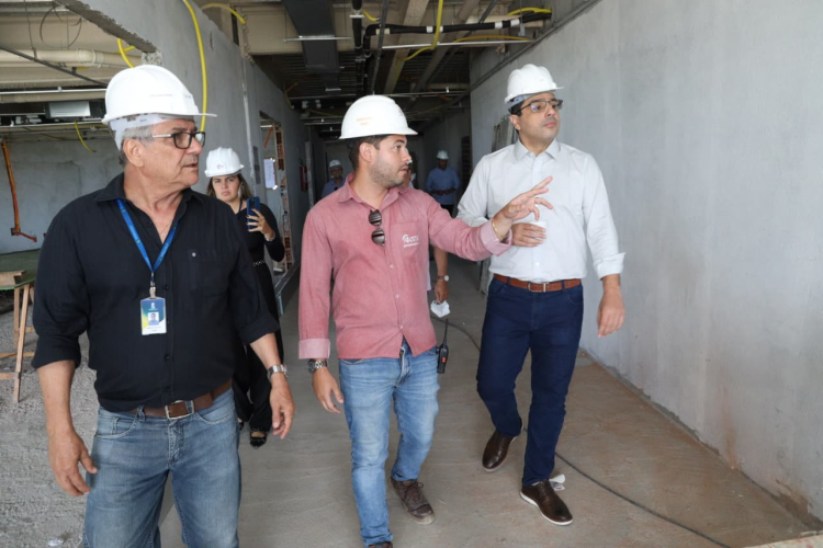 Jeferson Andrade acompanha obras de ampliação da sede da Alese