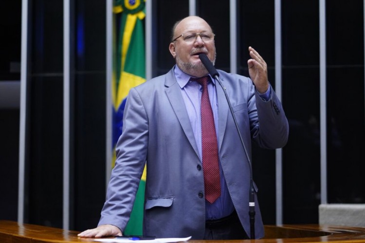 João Daniel propõe inclusão das dívidas de Casas de Farinha no programa Desenrola Campo