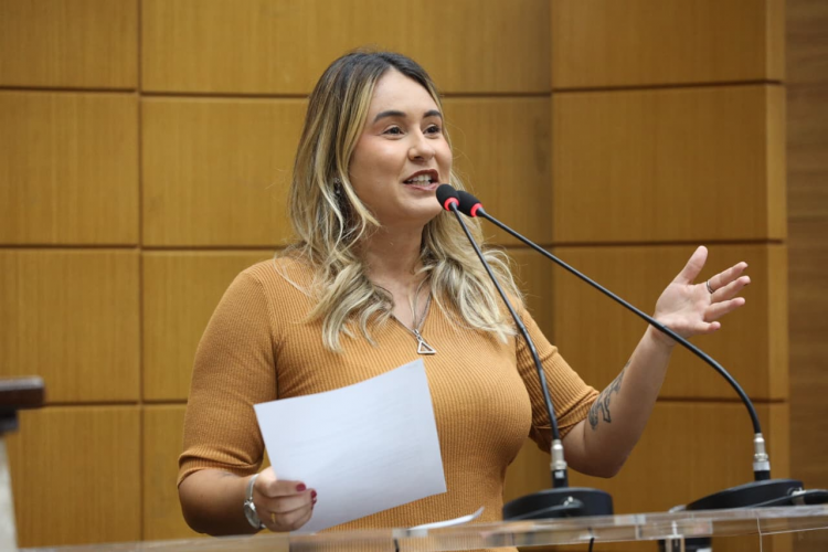 Kitty Lima destaca avanços federais na proteção animal