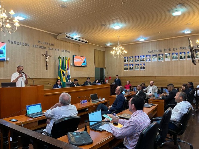 Coordenador do serviço de ambulância esclarece dúvidas na Câmara de Laranjeiras