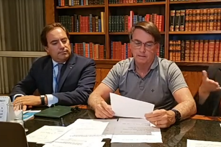 Bolsonaro: auxílio deve voltar em março, com parcelas de R$ 250