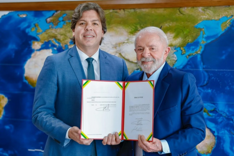 Lula nomeia Frederico de Siqueira Filho no Ministério das Comunicações