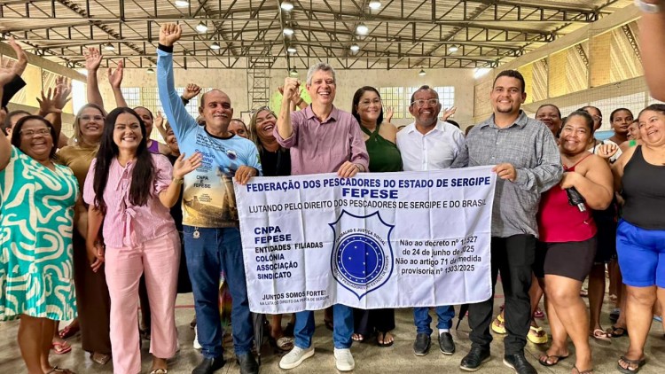 Após articulação de Márcio Macedo, pescadores de três municípios voltam a ter direito ao seguro-defeso