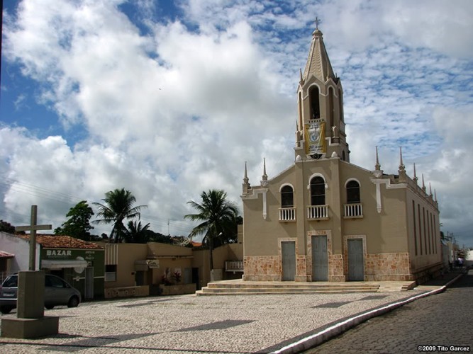Moradores denunciam construtor por abandono de obras em Nossa Senhora da Glória