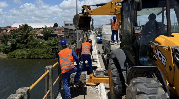 Serviços de recuperação da ponte sobre o Rio do Sal avançam na Rodovia SE-090
