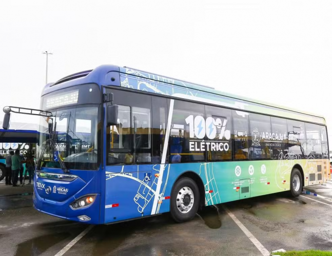 Ônibus elétricos começam a circular em Aracaju; confira linhas