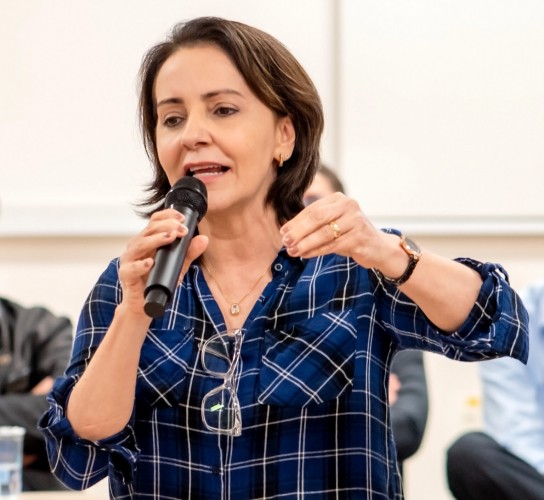 Emília anuncia licitação para construção de três Unidades de Saúde da Família e duas academias