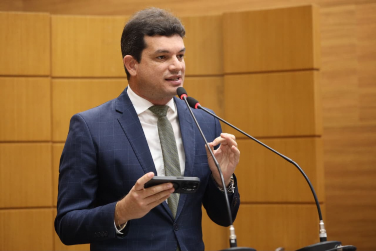 Paulo Júnior apresenta Projeto de Lei que amplia política de cotas em Sergipe