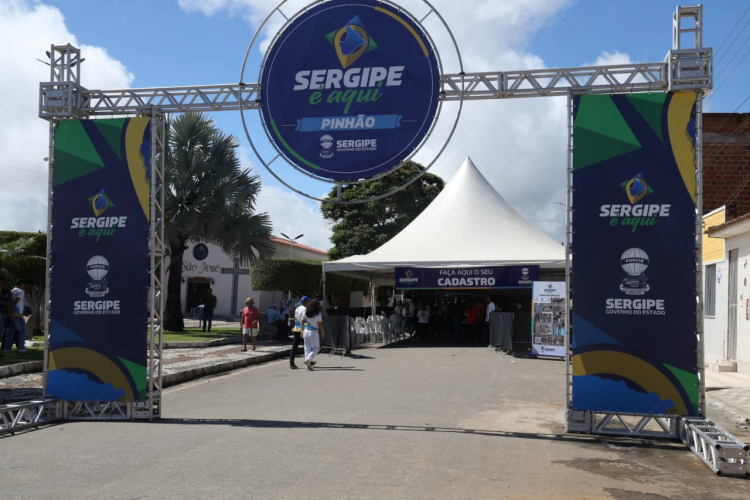 Deputados participam do ‘Sergipe é Aqui’ e reforçam compromisso com a população de Pinhão