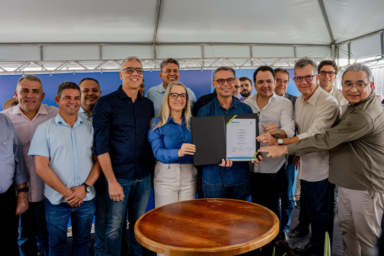 Prefeita em exercício Suely Menezes participa início das operações do gás em Lagarto