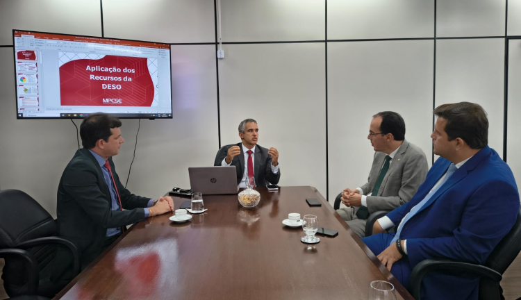 Procurador-geral de Contas mostra o diagnóstico dos recursos da outorga do saneamento