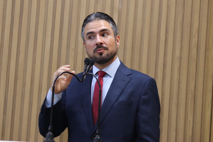 Ricardo Vasconcelos destaca impacto positivo das festas juninas na economia local