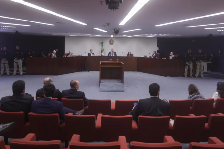 Trama golpista: STF julga réus do núcleo da desinformação