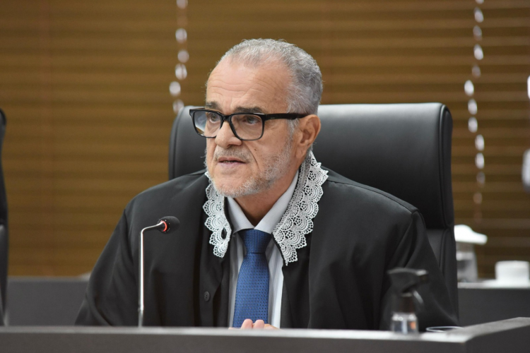 TCE aponta sobrepreço e determina retomada de licitação do transporte coletivo