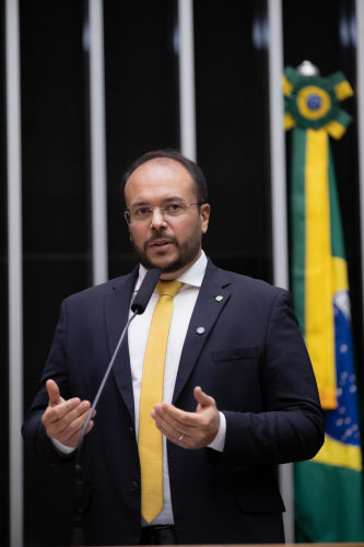 Thiago de Joaldo propõe lei para ensinar manobra de desengasgo durante o pré-natal