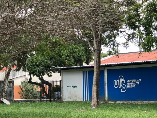 Técnicos-administrativos da UFS aprovam fim da greve