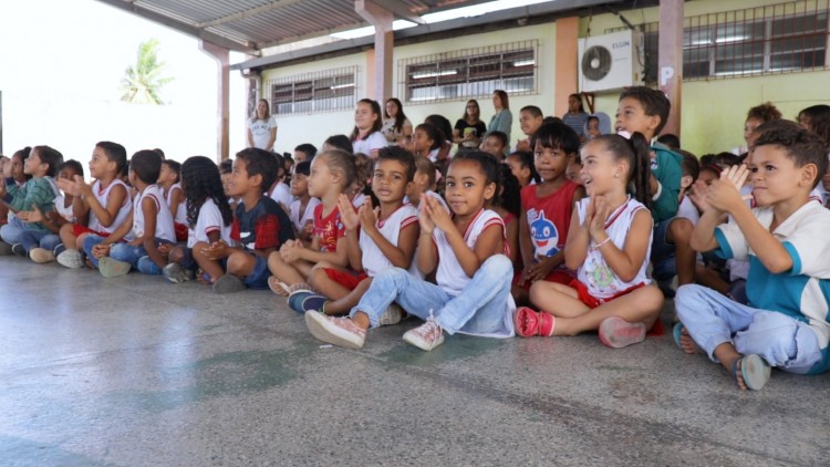 Semma leva o projeto Colorido da Gente para escola municipal, na Piabeta