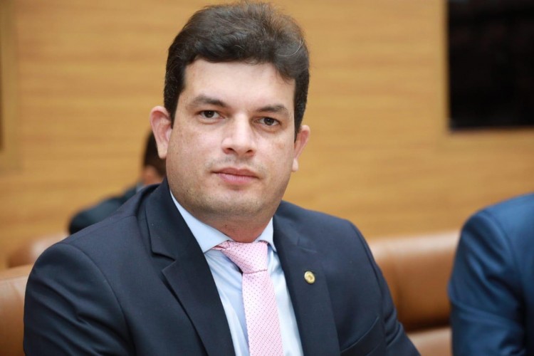 Paulo Júnior fortalece políticas públicas voltadas às mulheres na Assembleia Legislativa